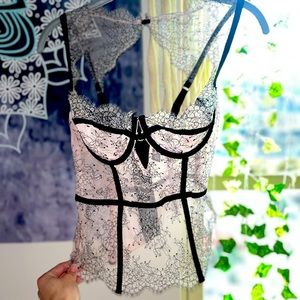 Victoria Secret 34DD Corset
